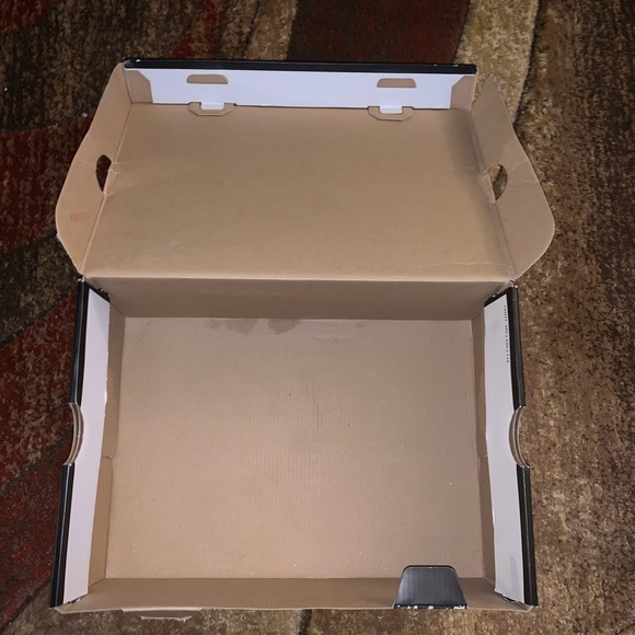 Air Jordan Gym shoe Box (EMPTY) - Picture 3 of 5
